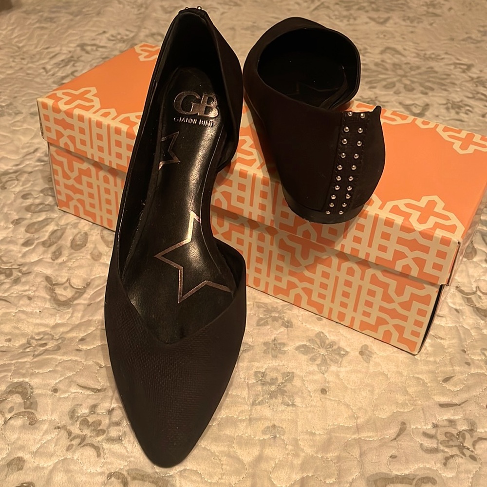 BLACK FLATS ✨